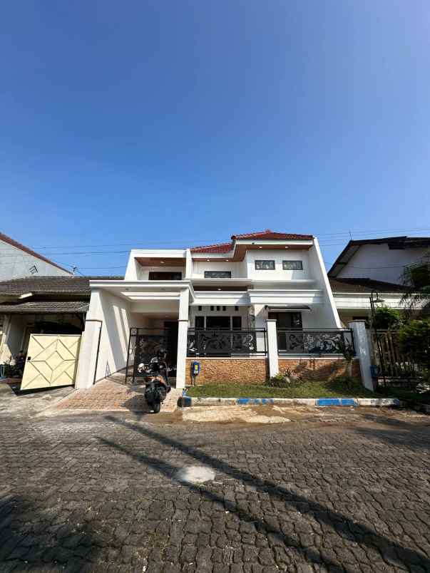 Rumah Mewah Siap Huni Di Pbi Araya Kota Malang