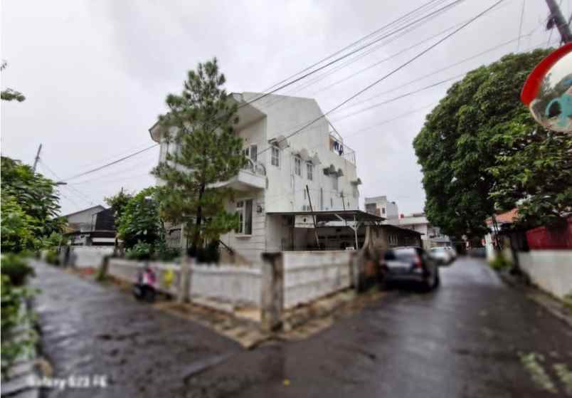 rumah murah komplek telkom tebet jaksel