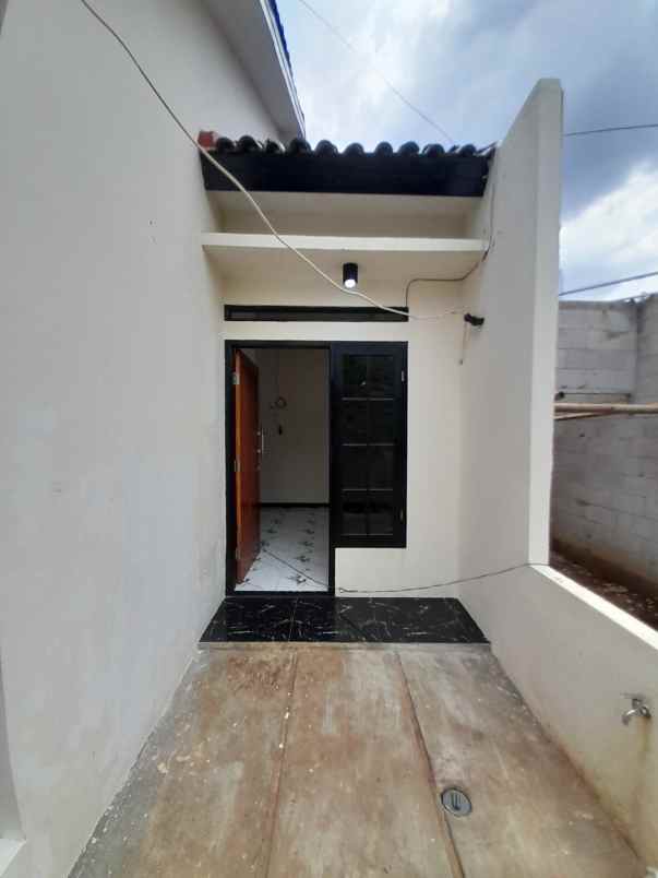 rumah one gate akses motor harga 250 jt 275 jutaan