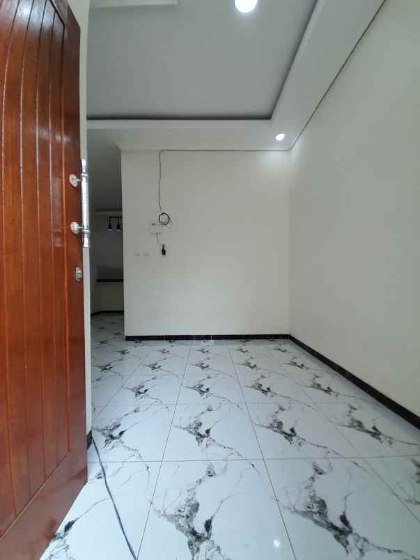 rumah one gate akses motor harga 250 jt 275 jutaan