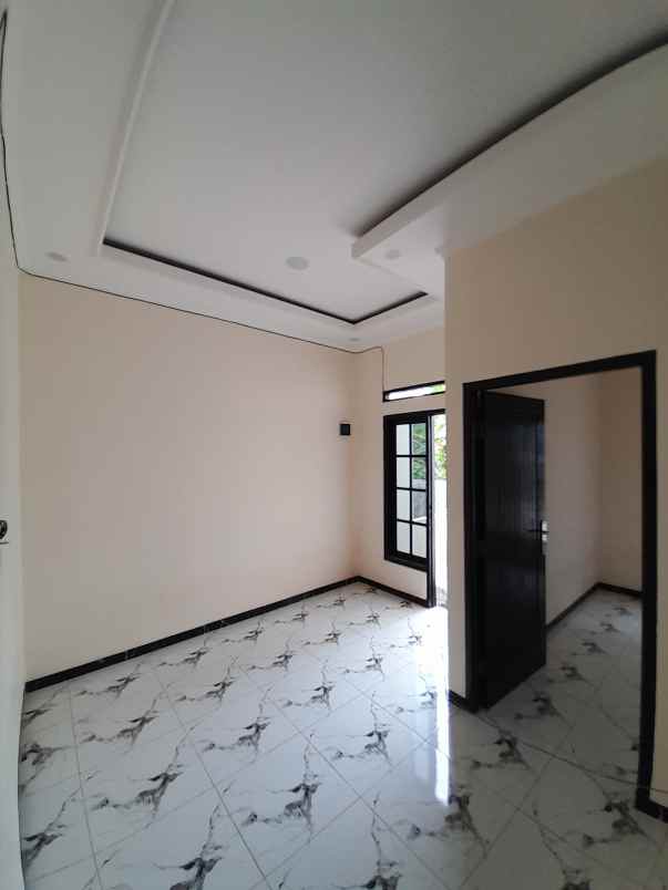 rumah one gate akses motor harga 250 jt 275 jutaan