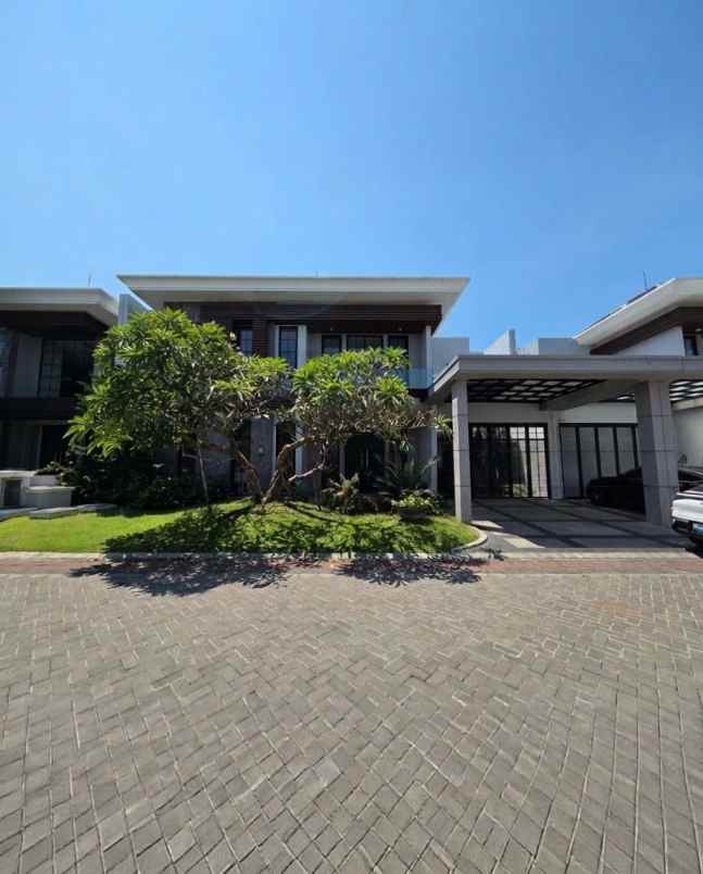 rumah pakuwon city new minimalis