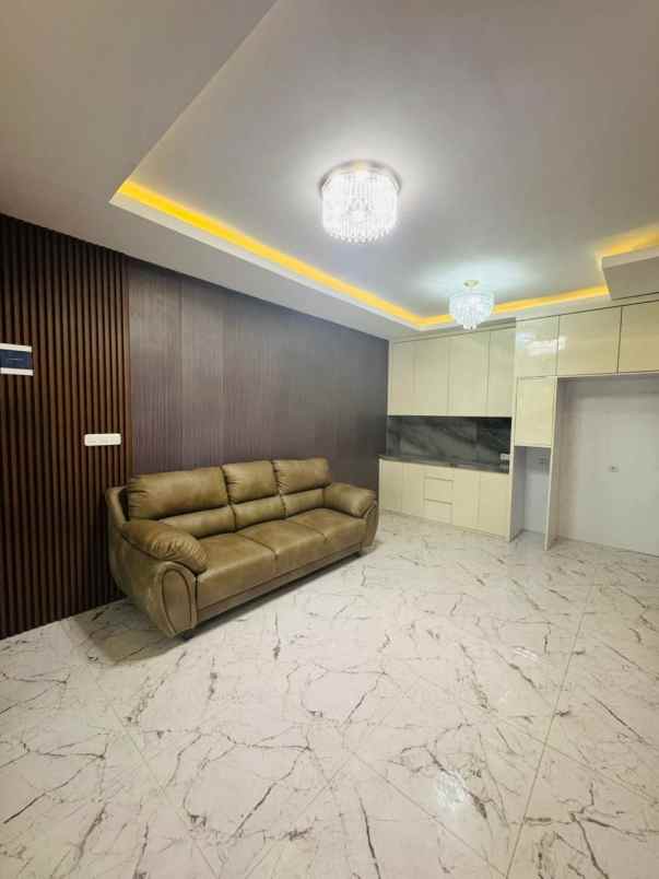 rumah pakuwon city new minimalis siap huni furnish