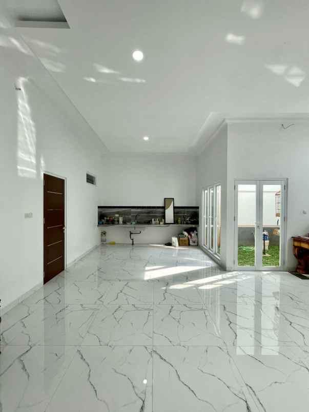 rumah second dalam komplek cipinang indah 1 jaktim