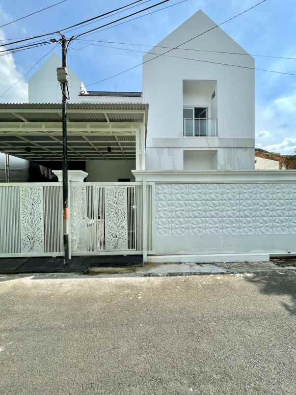 rumah second dalam komplek cipinang indah 1 jaktim