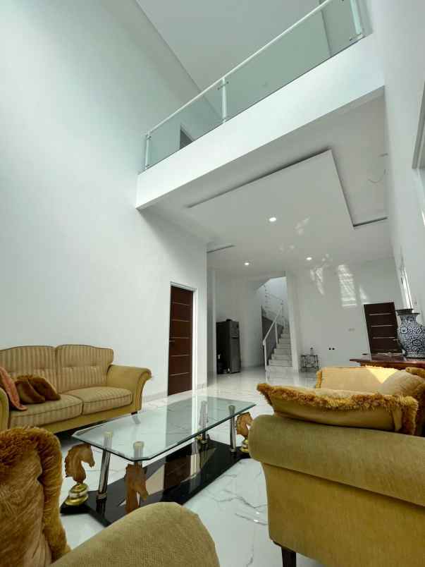 rumah second dalam komplek cipinang indah 1 jaktim