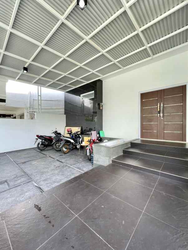 rumah second dalam komplek cipinang indah 1 jaktim