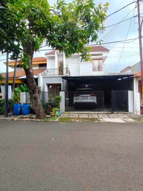 rumah second dalam komplek di duren sawit jaktim