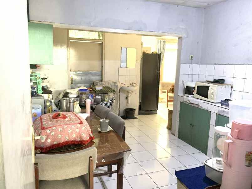 rumah semi furnished di sarijadi