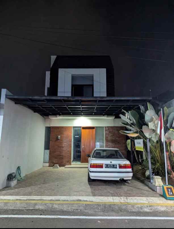 rumah siap huni 2 lantai lokasi sawojajar 1