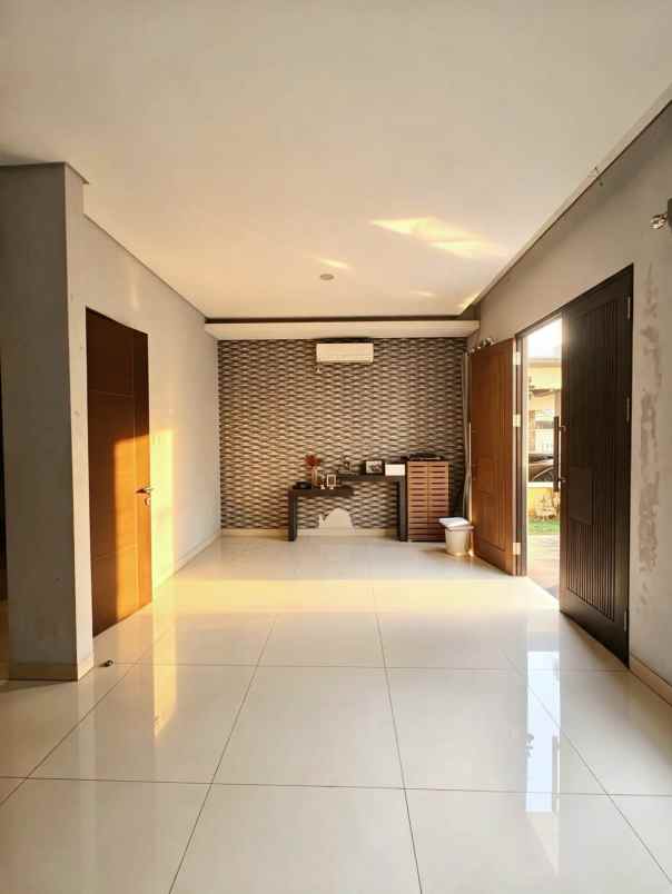 rumah siap huni bsd taman giri loka