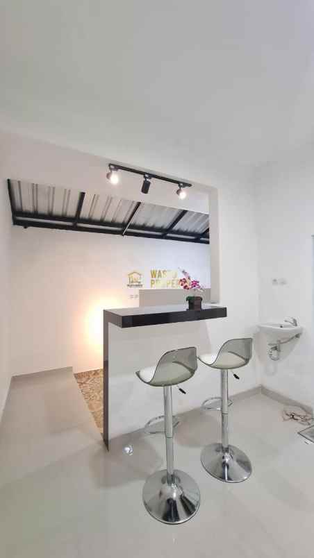 rumah siap huni dalam perumahan di dekat condong catur