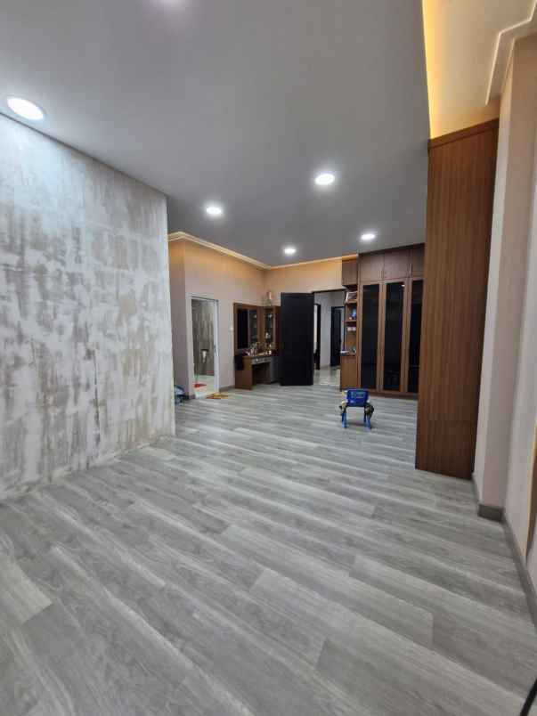 rumah siap huni di citra garden jakarta barat