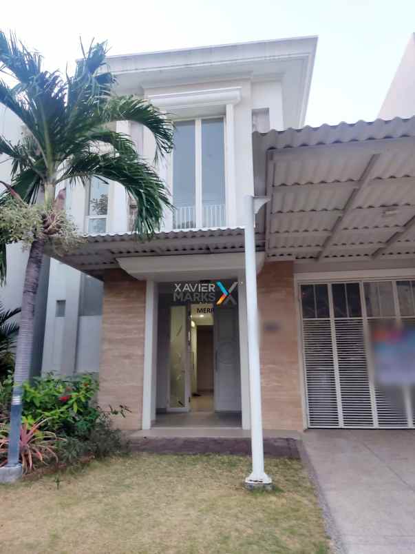 rumah siap huni di longbeach pakuwon city 2 lantai