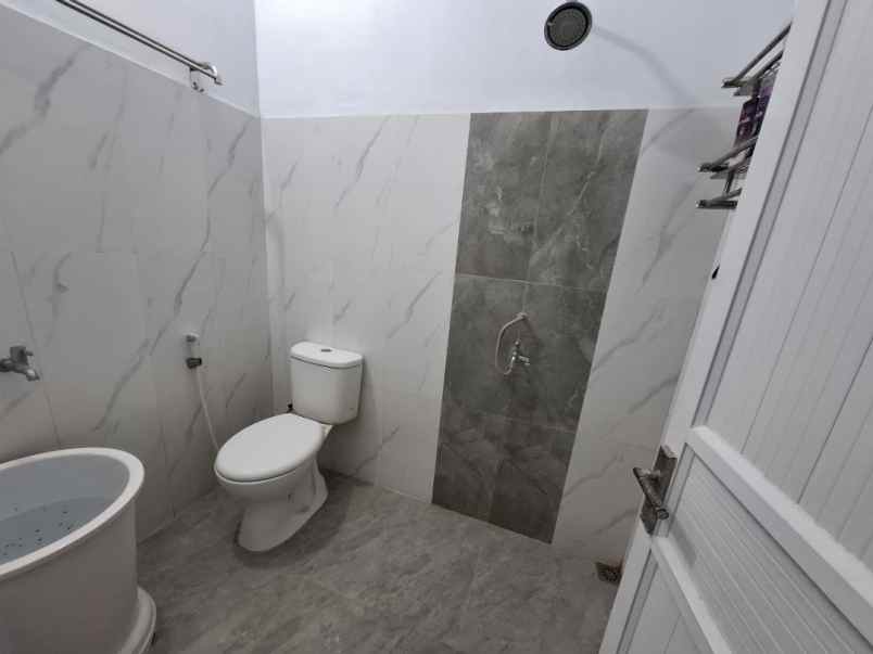 rumah siap huni di perumahan taman kampus jember