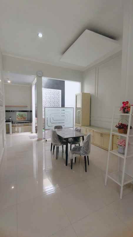 rumah siap huni kondisi rapih terawat di griyaloka bsd