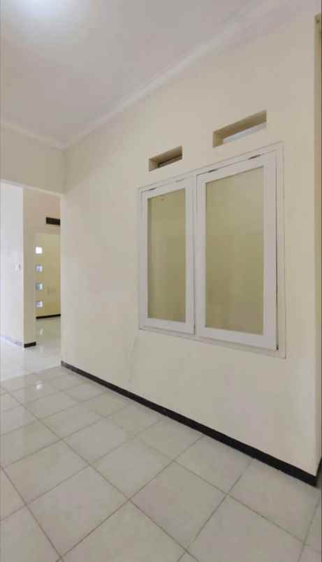 rumah siap huni lokasi di polowijen malang