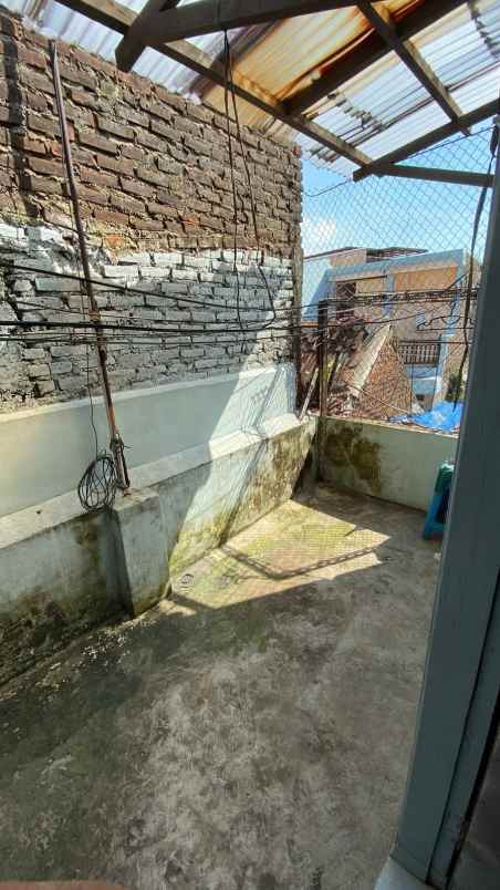 rumah strategis di tengah kota sayap pasir koja