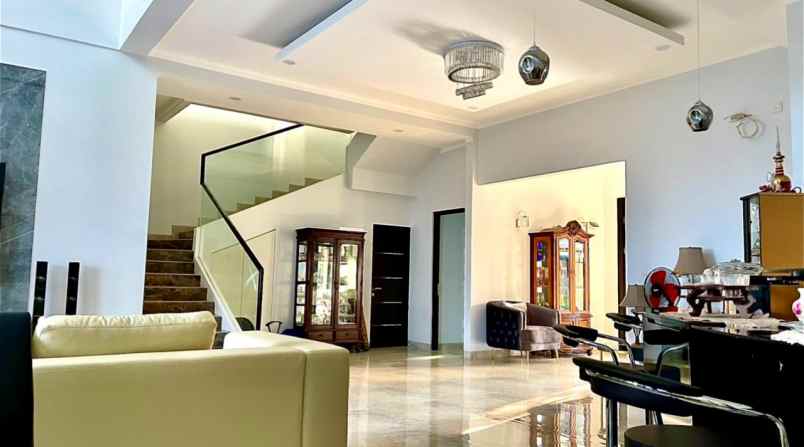 rumah sultan pondok cabe private pool super luas