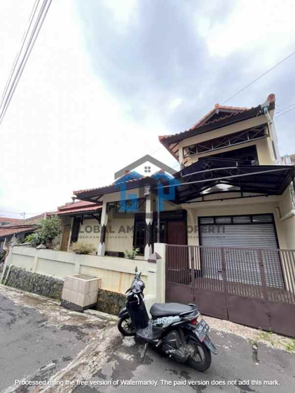 rumah terawat cihanjuang cibabat lt luas jarang ada