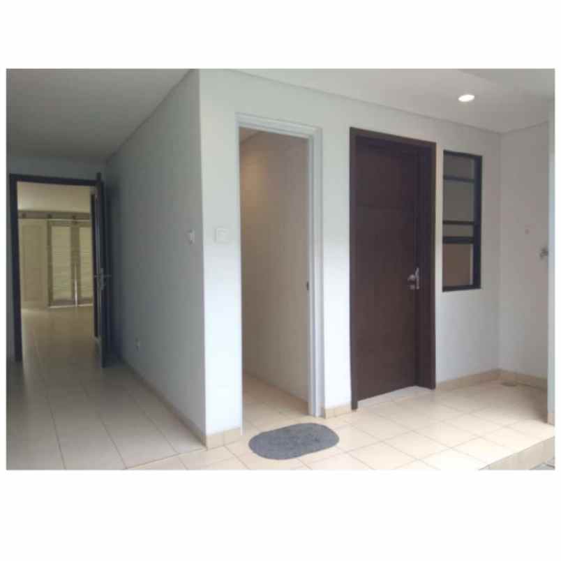 rumah townhouse pinang residence