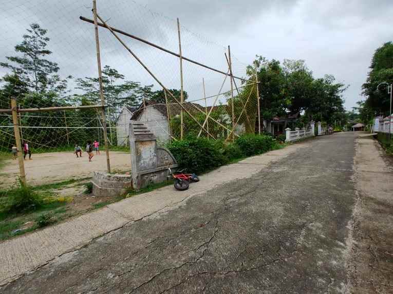 tanah dekat pasar plangsalam