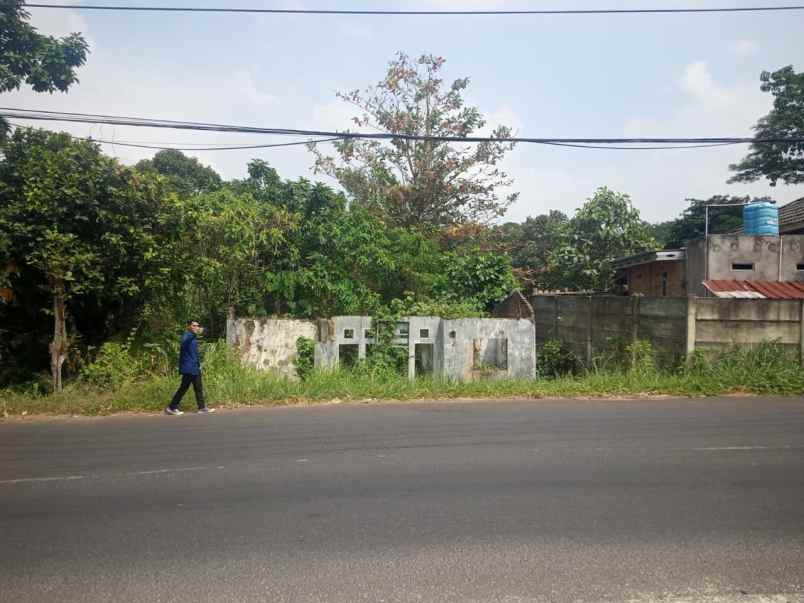 tanah sukadanaham pinggir jalan