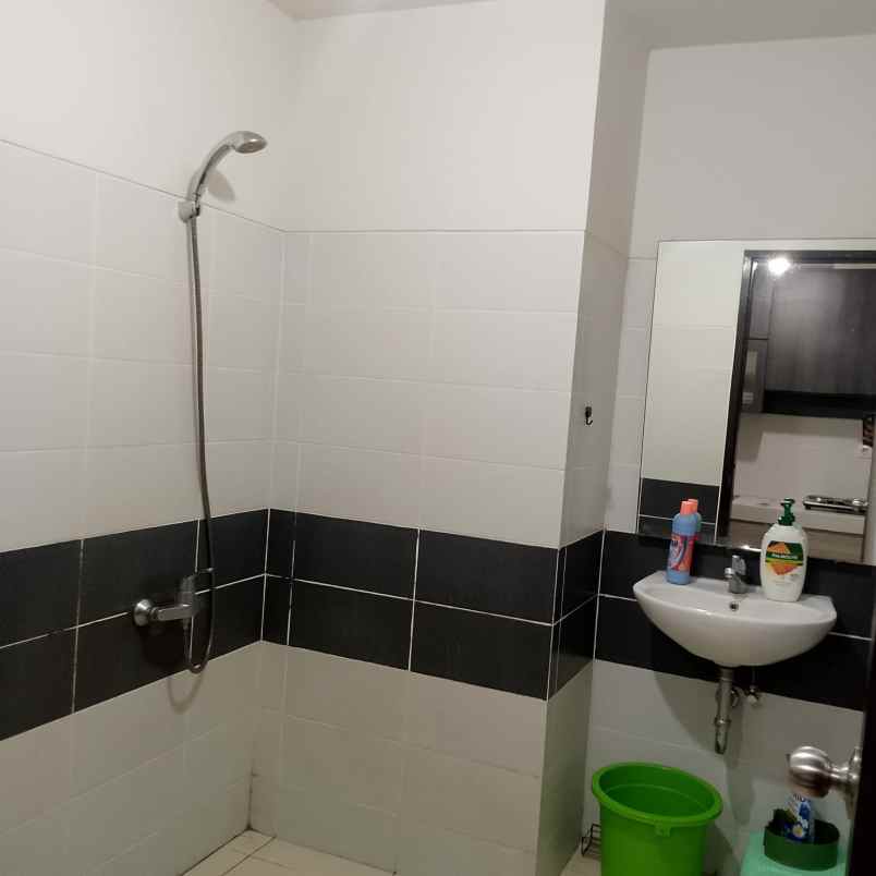 aparatemen studio gading serpong banten