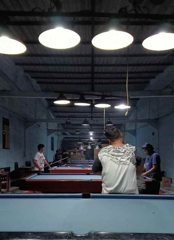 bangunan usaha sambiroto semarang