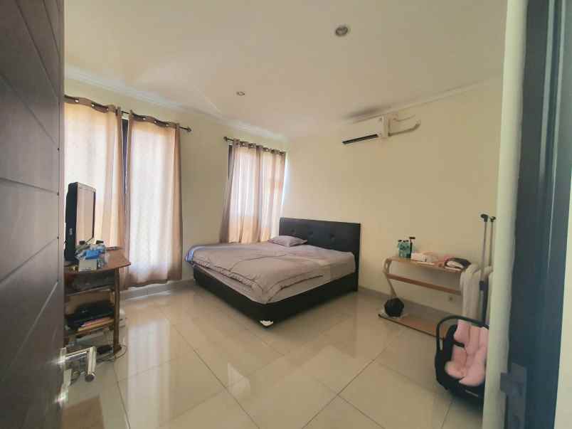 cluster arana harapan indah bekasi