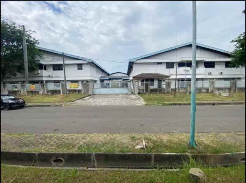 dijual cepat pabrik kawasan industri delta silicon