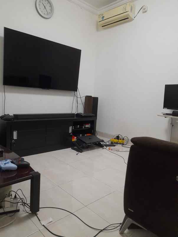 dijual cepat rumah 2lantai di janur elok kelapa gading