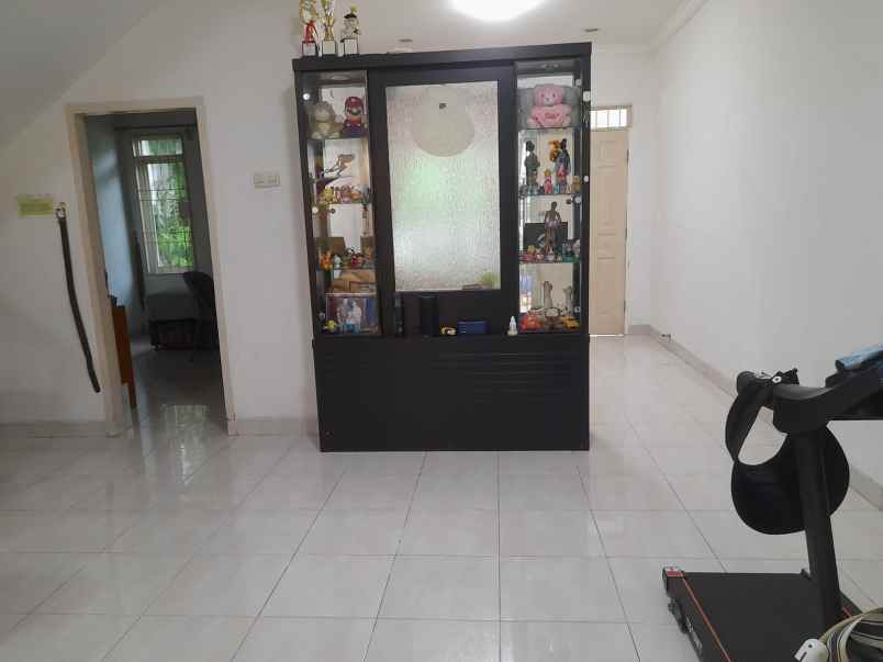 dijual cepat rumah 2lantai di janur elok kelapa gading