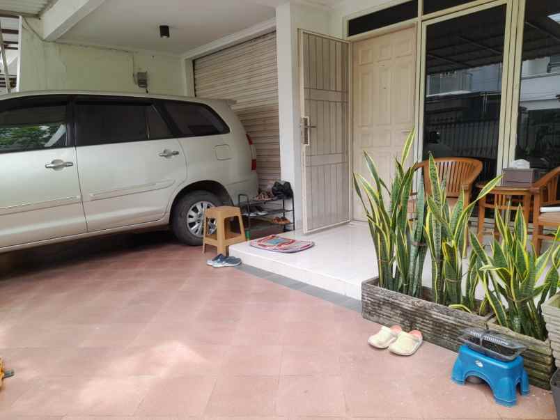 dijual cepat rumah 2lantai di janur elok kelapa gading