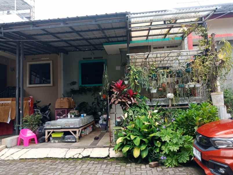 dijual cepat rumah di sariwangi atas