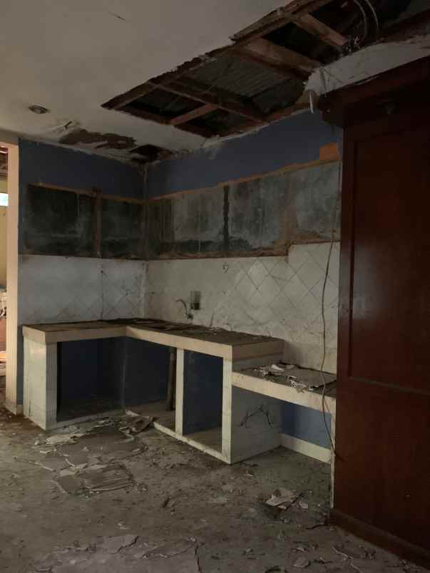 dijual cepat rumah luas di pamulang tangerang selatan