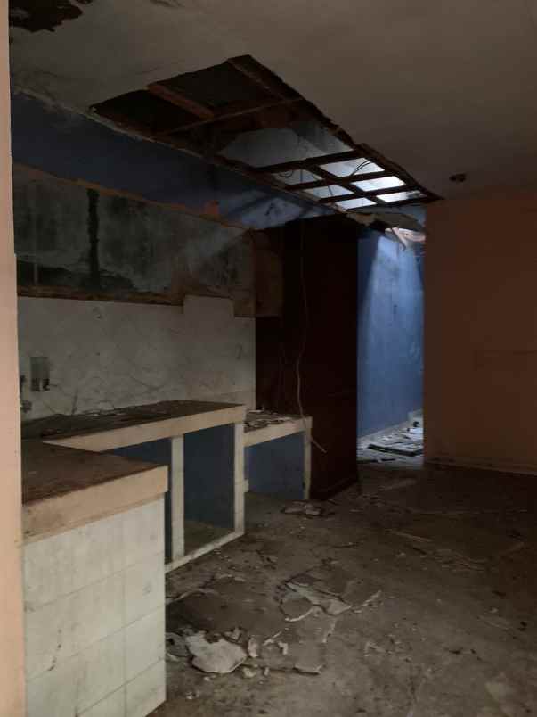 dijual cepat rumah luas di pamulang tangerang selatan