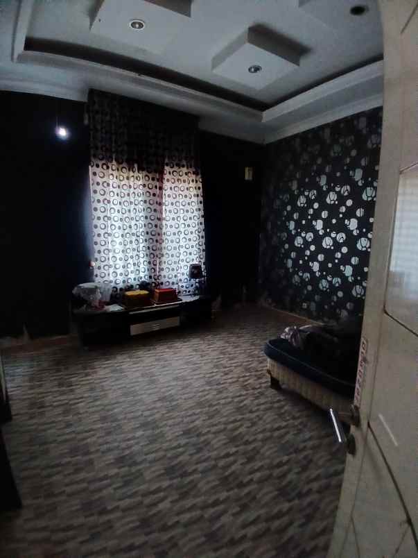 dijual cepat rumah mewah tengah kota