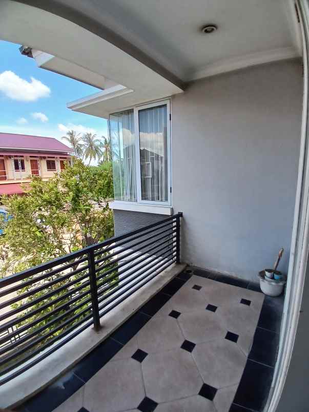dijual cepat rumah mewah tengah kota