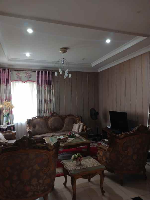 dijual cepat rumah mewah tengah kota
