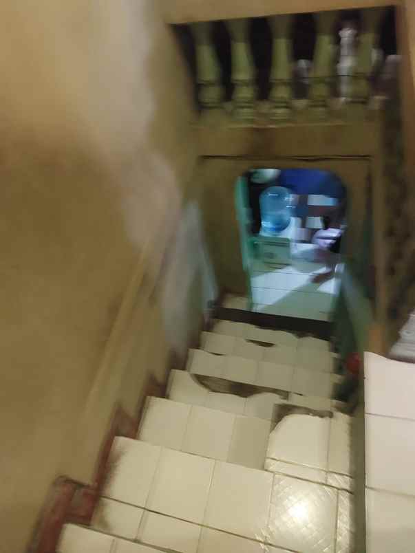 dijual cepat rumah tempat usaha letak strategis