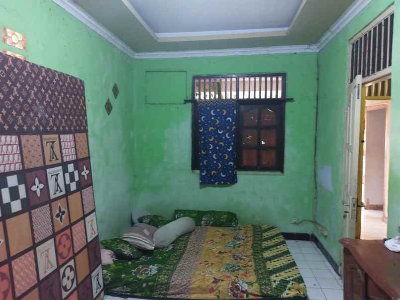 dijual cepat rumah tempat usaha letak strategis