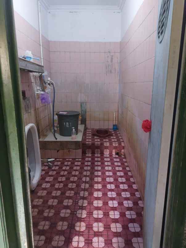 dijual cepat rumah tempat usaha letak strategis