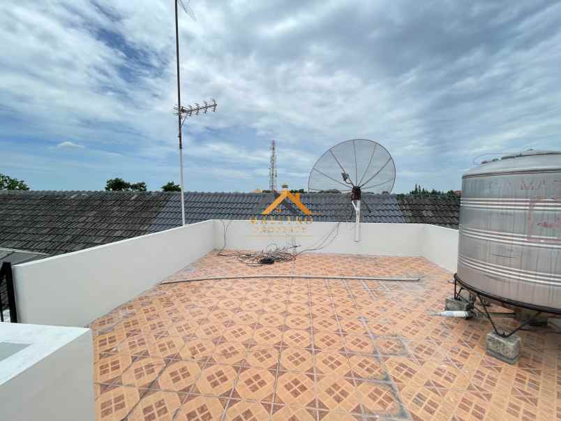 dijual disewakan rumah komplek cemara hijau jl metal