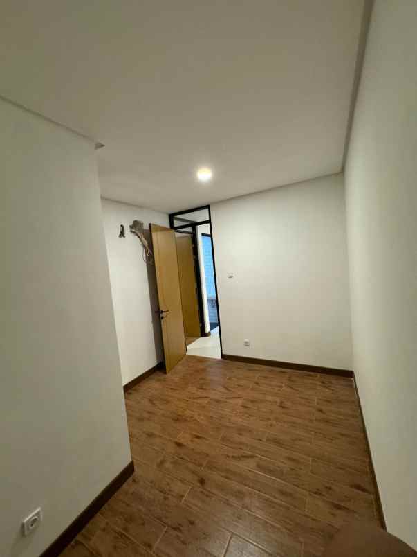 dijual hunian baru di area bintaro sektor 2