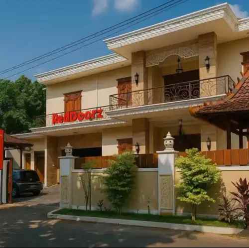 dijual kost jl sawunggaling padangsari