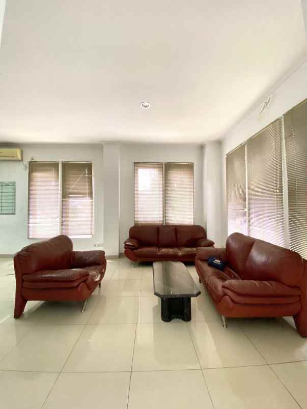 dijual mini gedung hook di duren sawit jakarta timur