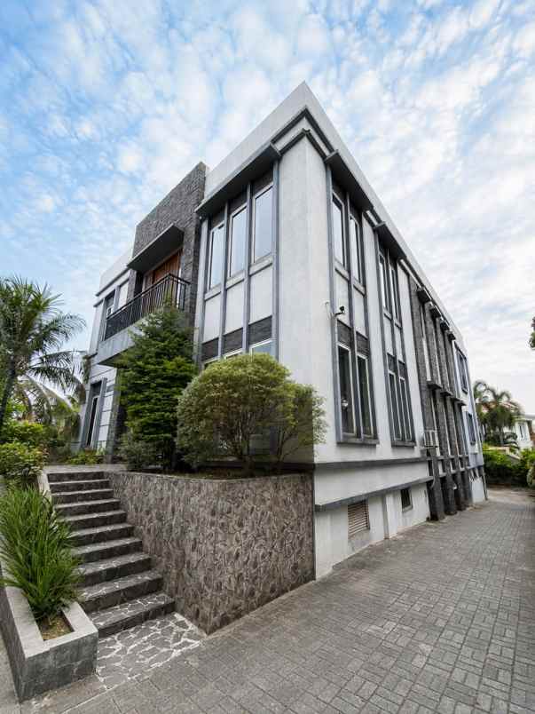 dijual mini gedung hook di duren sawit jakarta timur