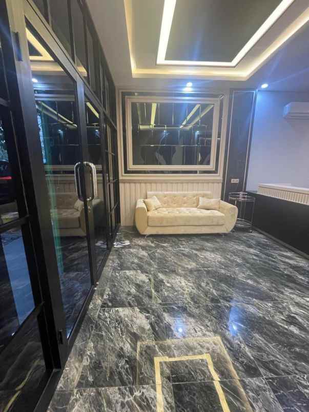 dijual ruko 2 lantai