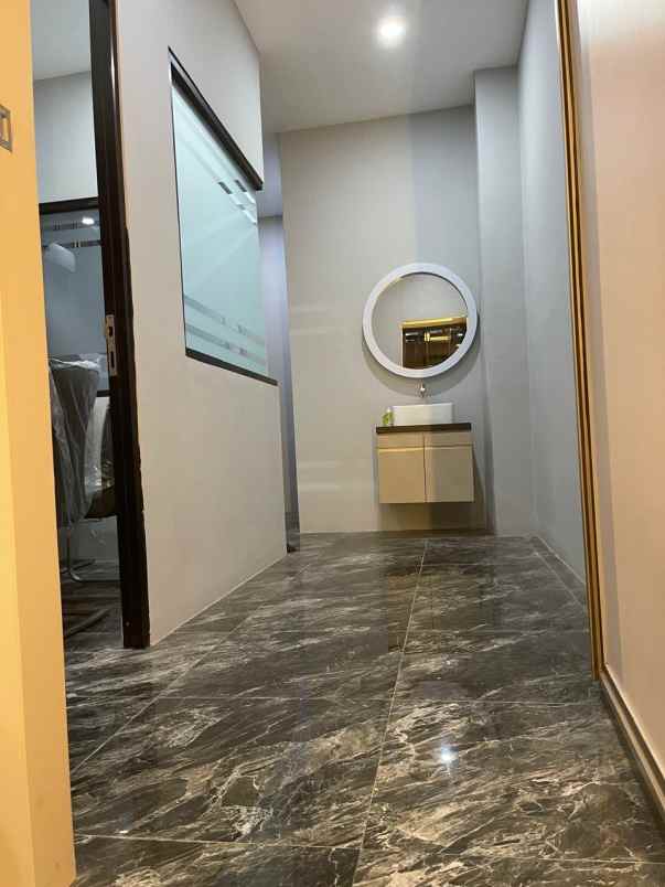 dijual ruko 2 lantai